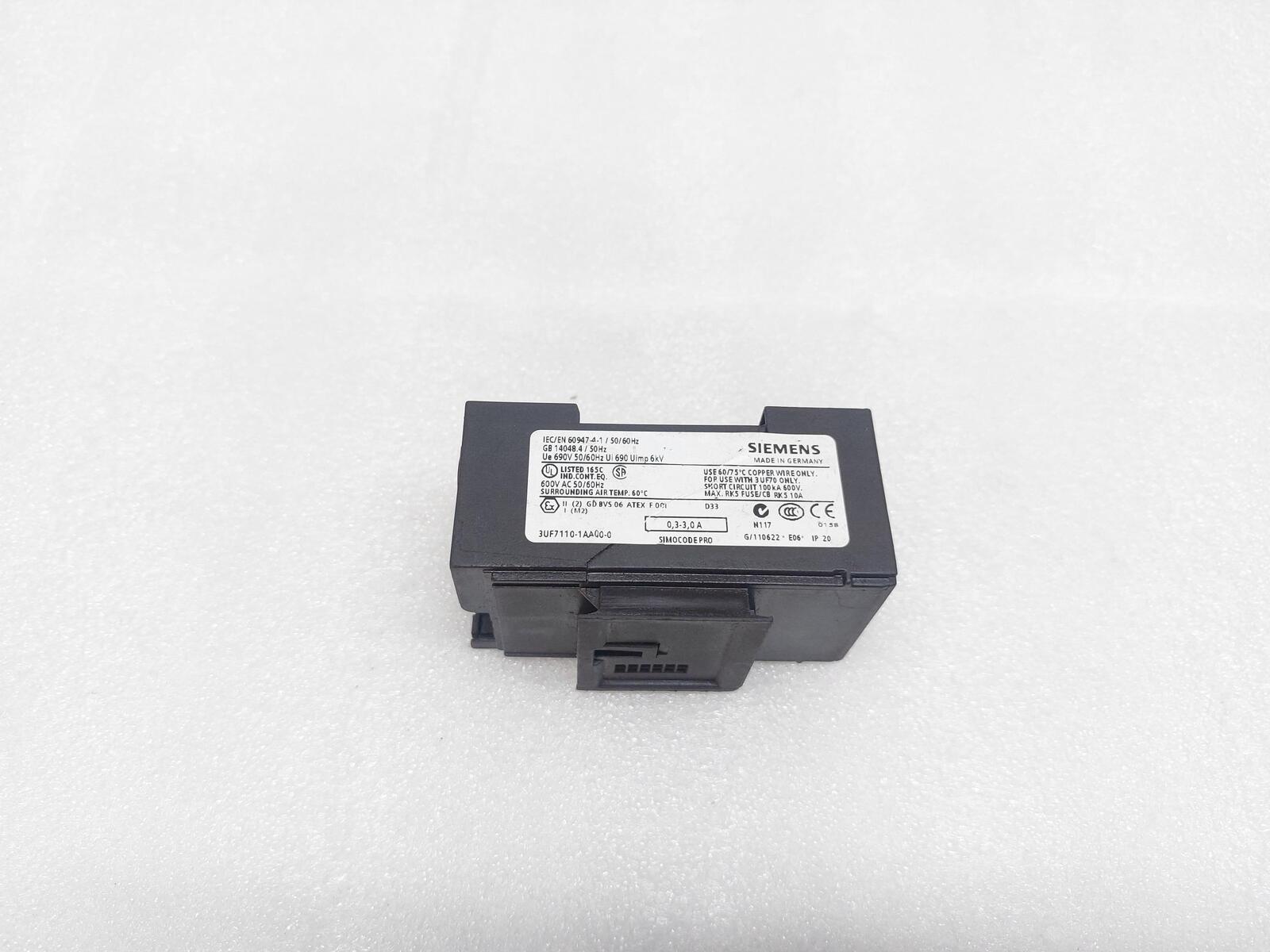 SIEMENS 3UF7110-1AA00-0 VOLTAGE MEASURING MODULE