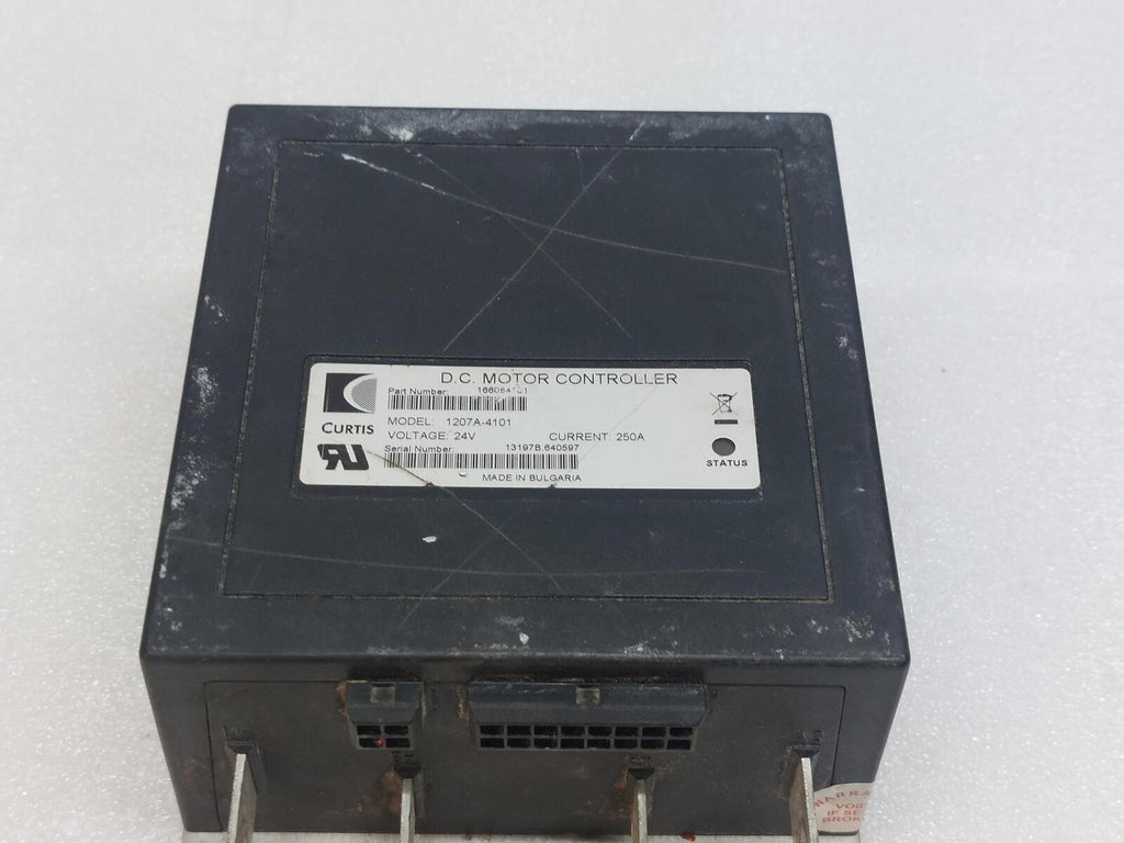 CURTIS 1207A-4101 D.C MOTOR CONTROLLER 166084101 (4)