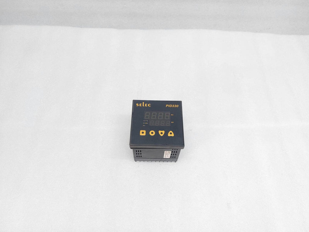 SELEC PID330-0-0-01 TEMPERATURE PID CONTROLLER