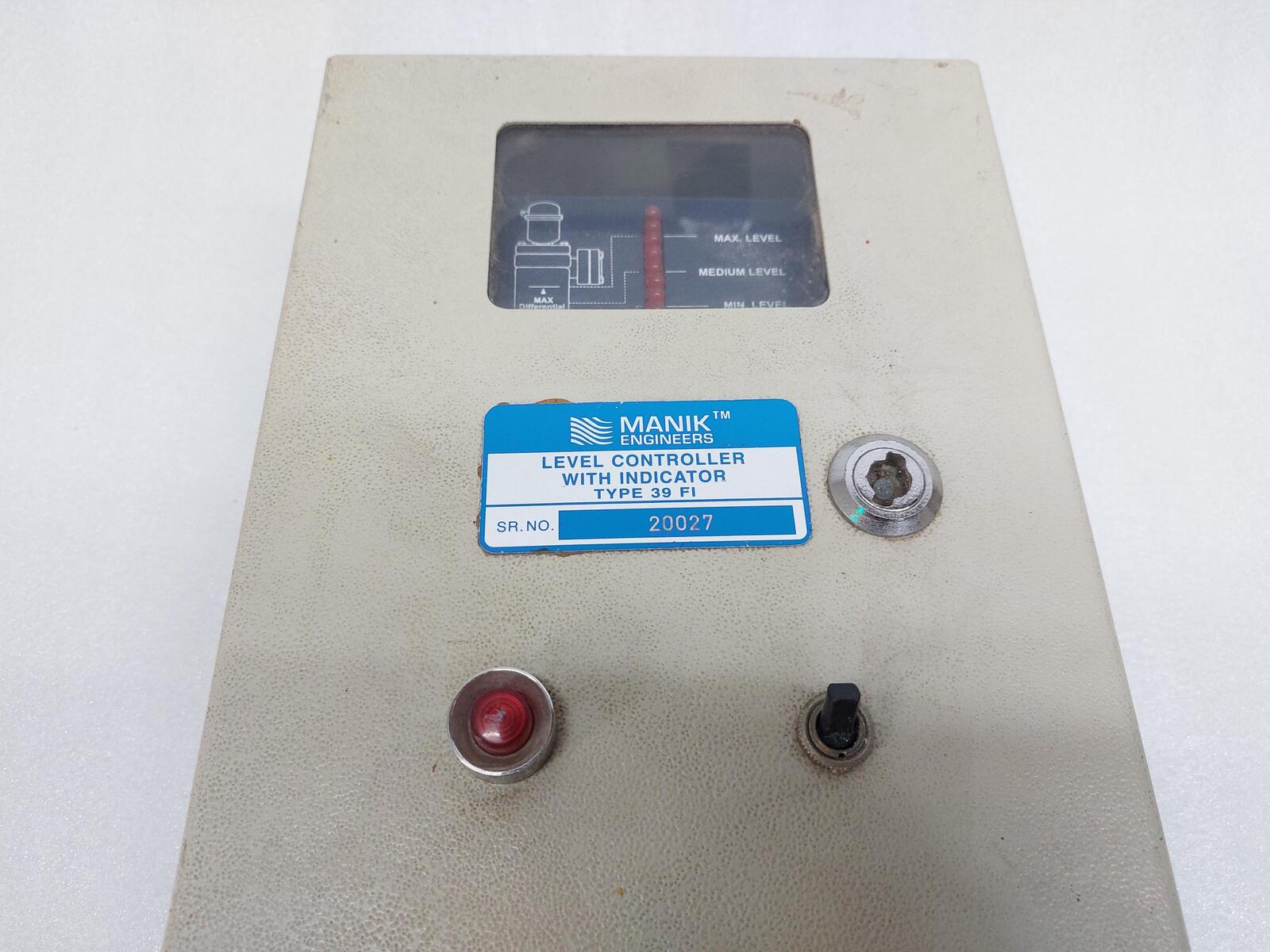 MANIK ENGINEERS 39 FI LEVEL CONTROLLER WITH INDICATOR