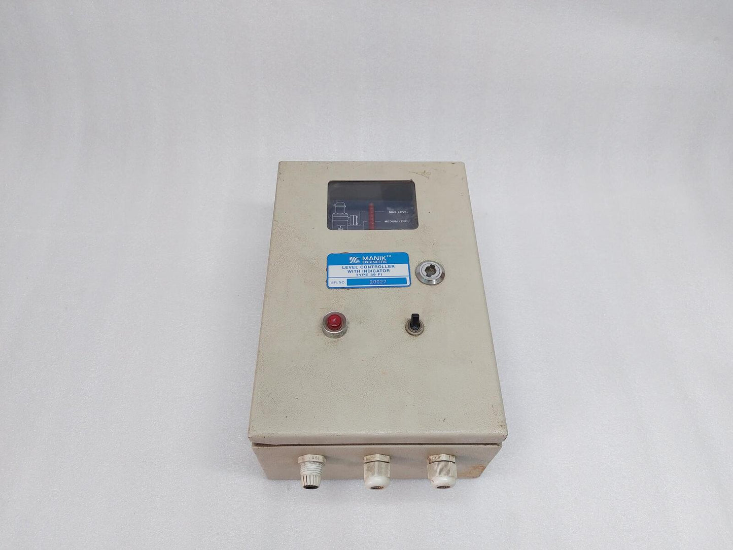MANIK ENGINEERS 39 FI LEVEL CONTROLLER WITH INDICATOR