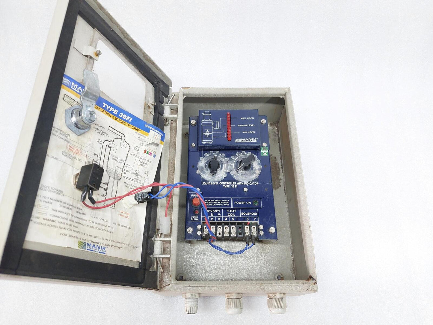 MANIK ENGINEERS 39 FI LEVEL CONTROLLER WITH INDICATOR