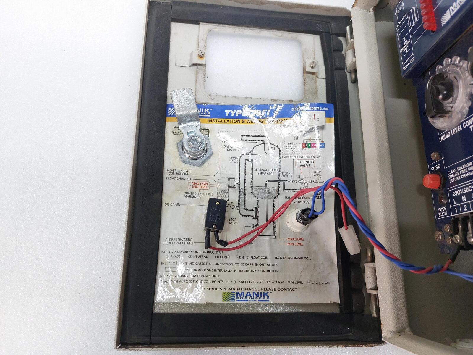 MANIK ENGINEERS 39 FI LEVEL CONTROLLER WITH INDICATOR