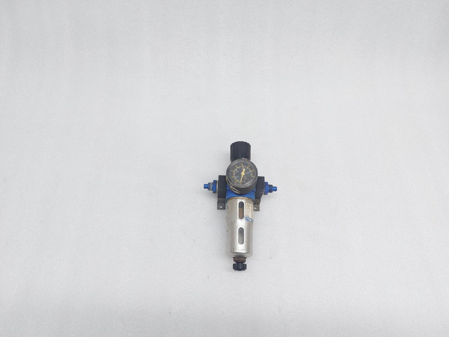 FESTO LFR-1/4-D AIR PRESSURE REGULATOR