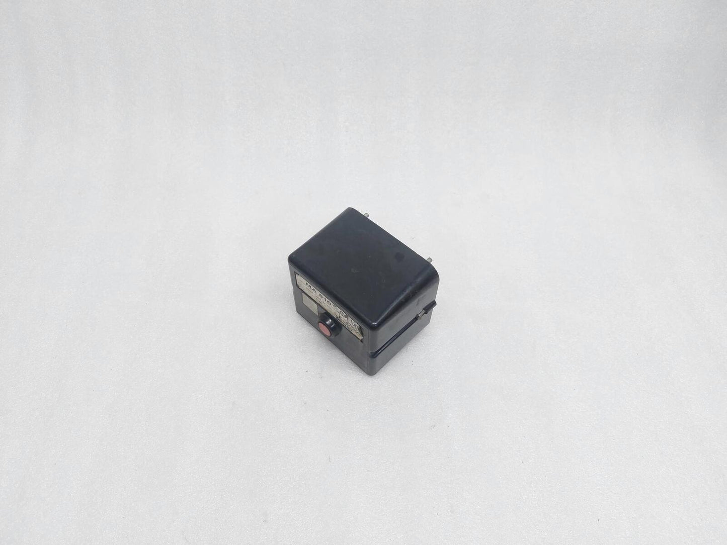 ECEE MA 810 BOILER SEQUENCE CONTROLLER