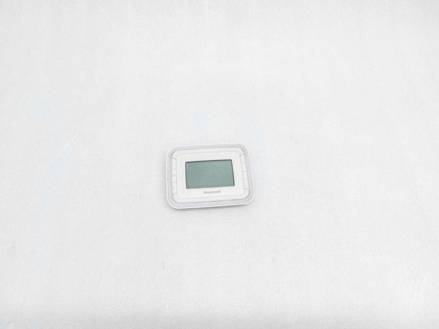 HONEYWELL T6800H2WN DIGITAL THERMOSTAT