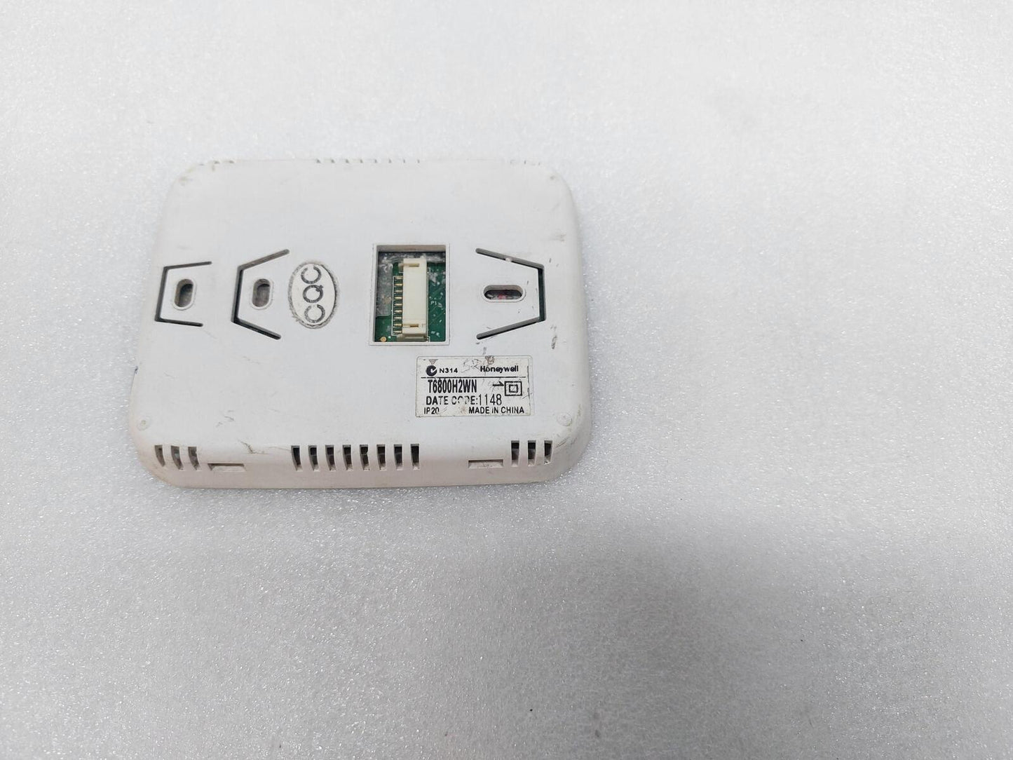 HONEYWELL T6800H2WN DIGITAL THERMOSTAT