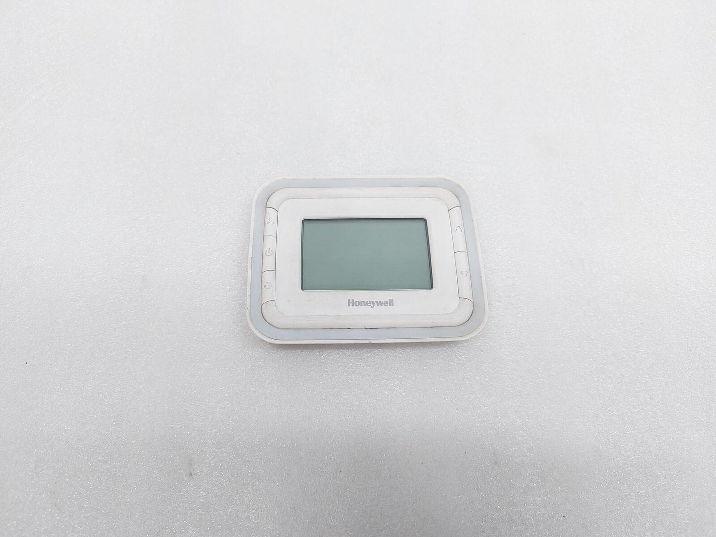 HONEYWELL T6800H2WN DIGITAL THERMOSTAT
