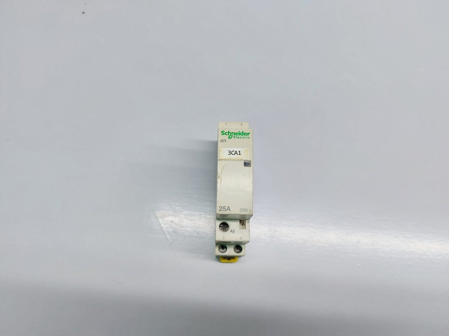 SCHNEIDER ELECTRIC 3CA1 CONTACTOR 250V~