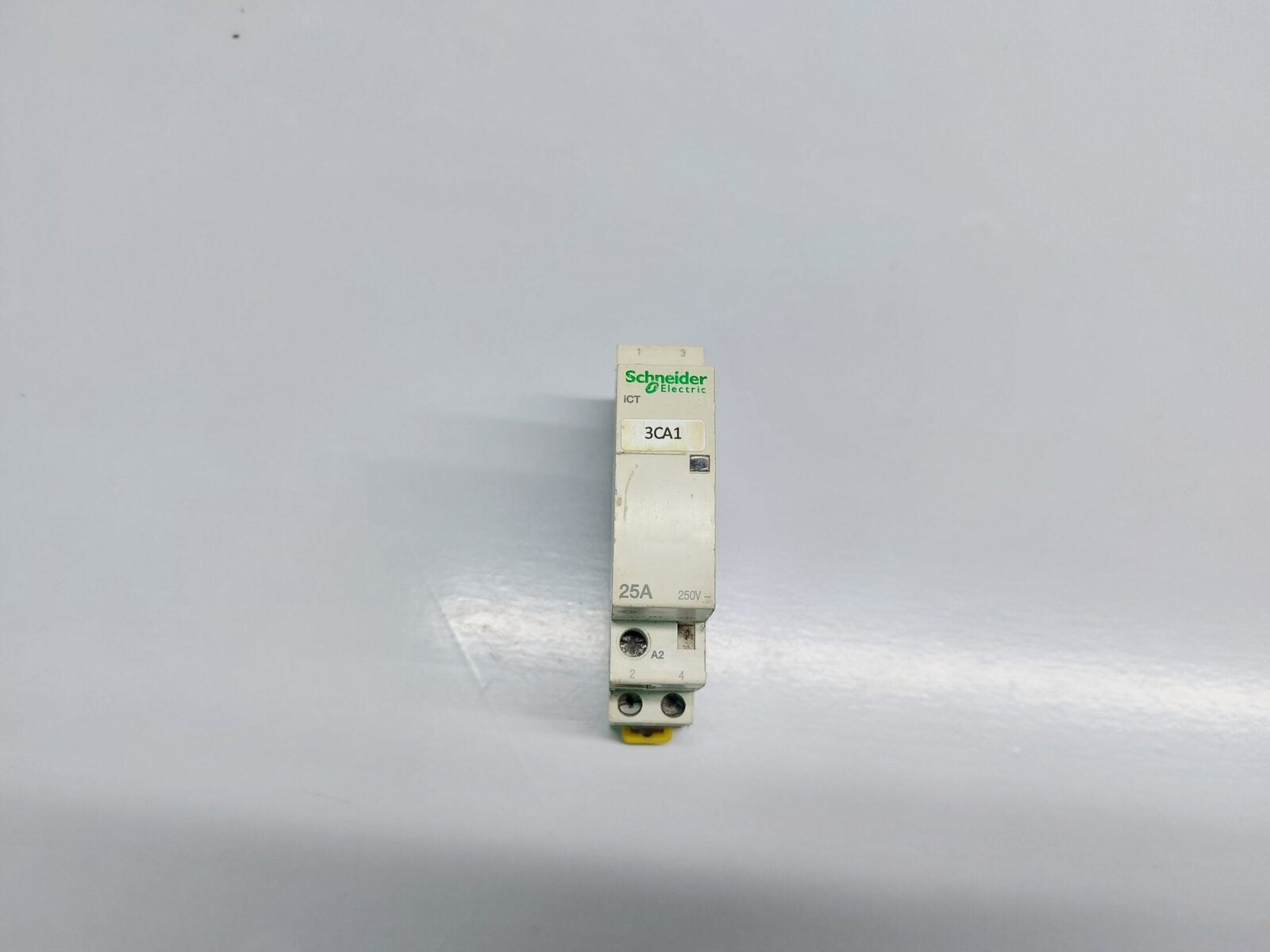 SCHNEIDER ELECTRIC 3CA1 CONTACTOR 250V~