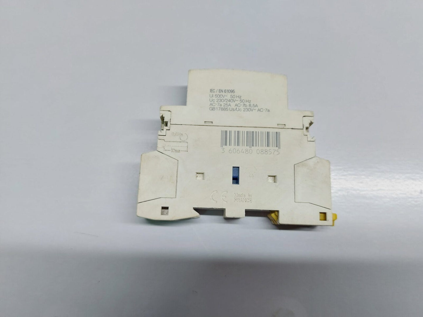 SCHNEIDER ELECTRIC 3CA1 CONTACTOR 250V~