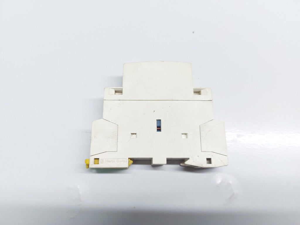 SCHNEIDER ELECTRIC 3CA1 CONTACTOR 250V~