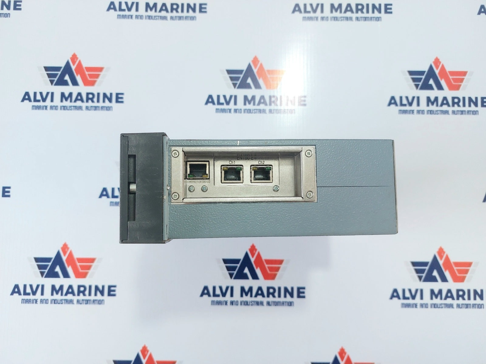 SIEMENS 7RW8020-5EB96-1DE0/BB VOLTAGE AND FREQUENCY RELAY