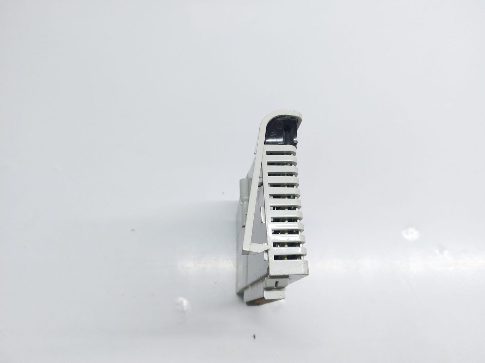 ABB DI01 PLUS DIGITAL INPUT MODULE +24V---15A