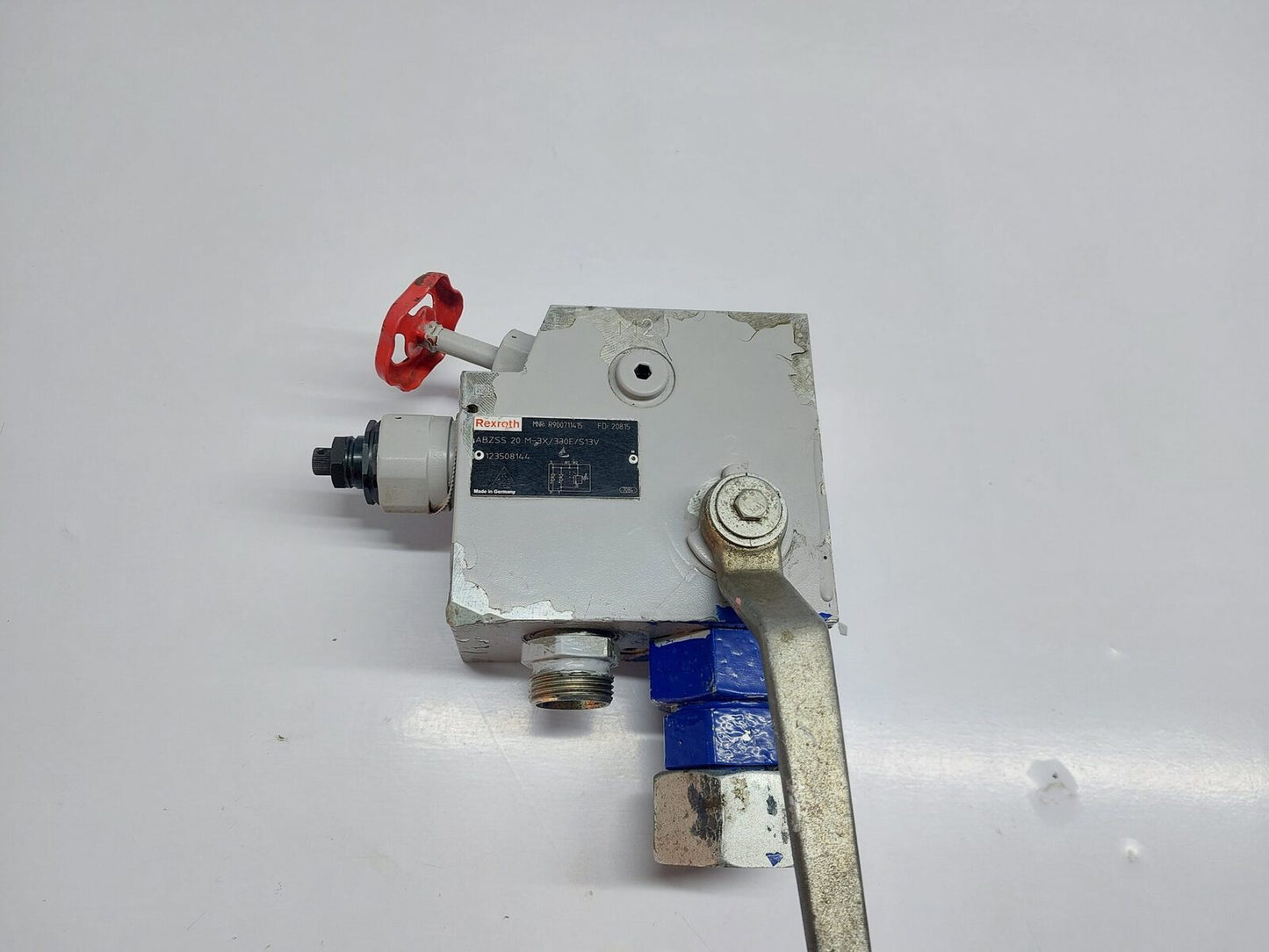 REXROTH R900711415 ACCUMULATOR SHUT OFF BLOCK ABZSS 20 M-3X/330E/S13V