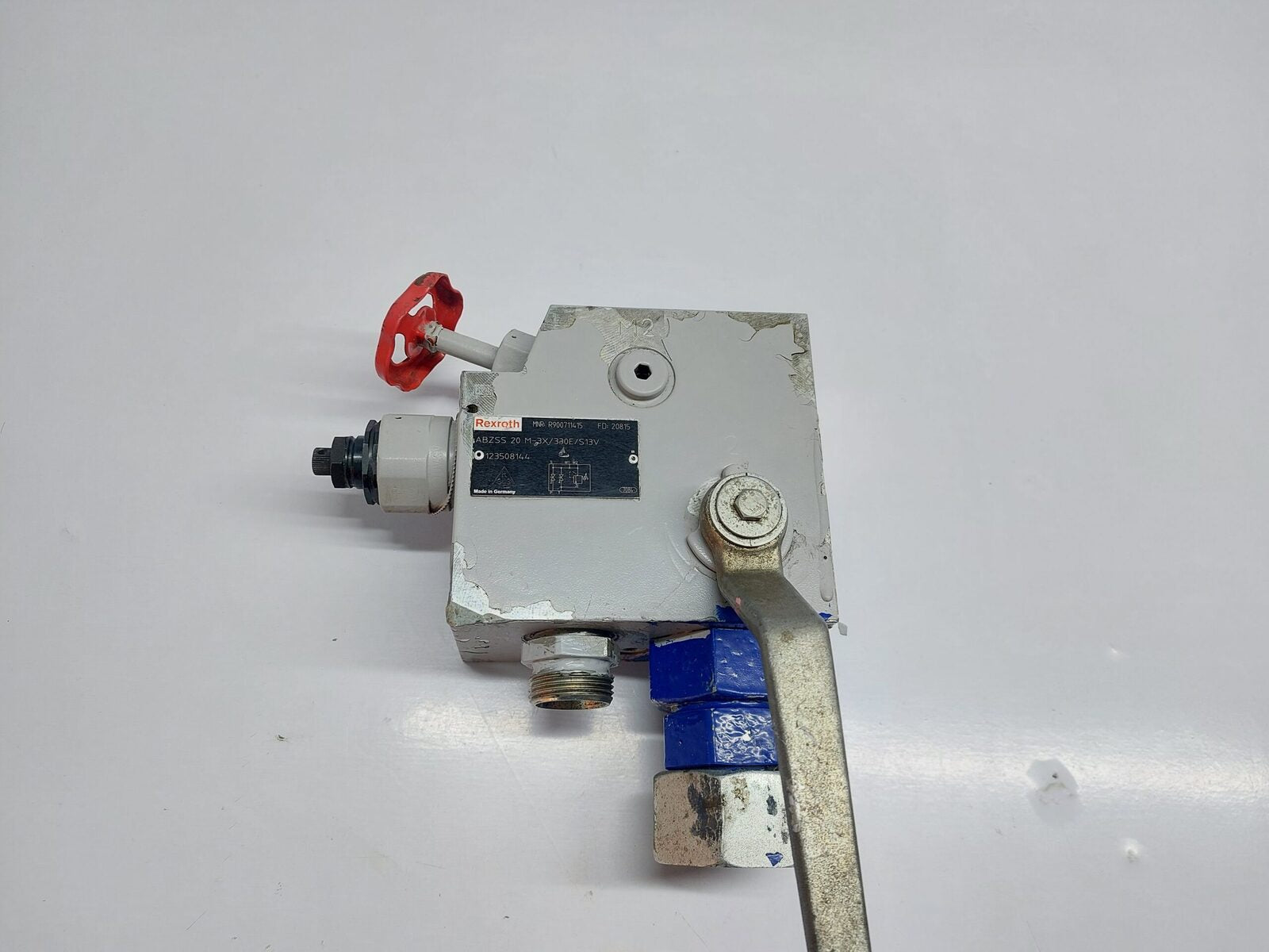 REXROTH R900711415 ACCUMULATOR SHUT OFF BLOCK ABZSS 20 M-3X/330E/S13V
