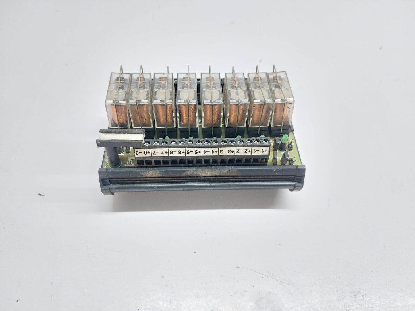 TRINITY TOUCH TT-IMRB-08024D1S-C 8 CHANNEL RELAY CARD