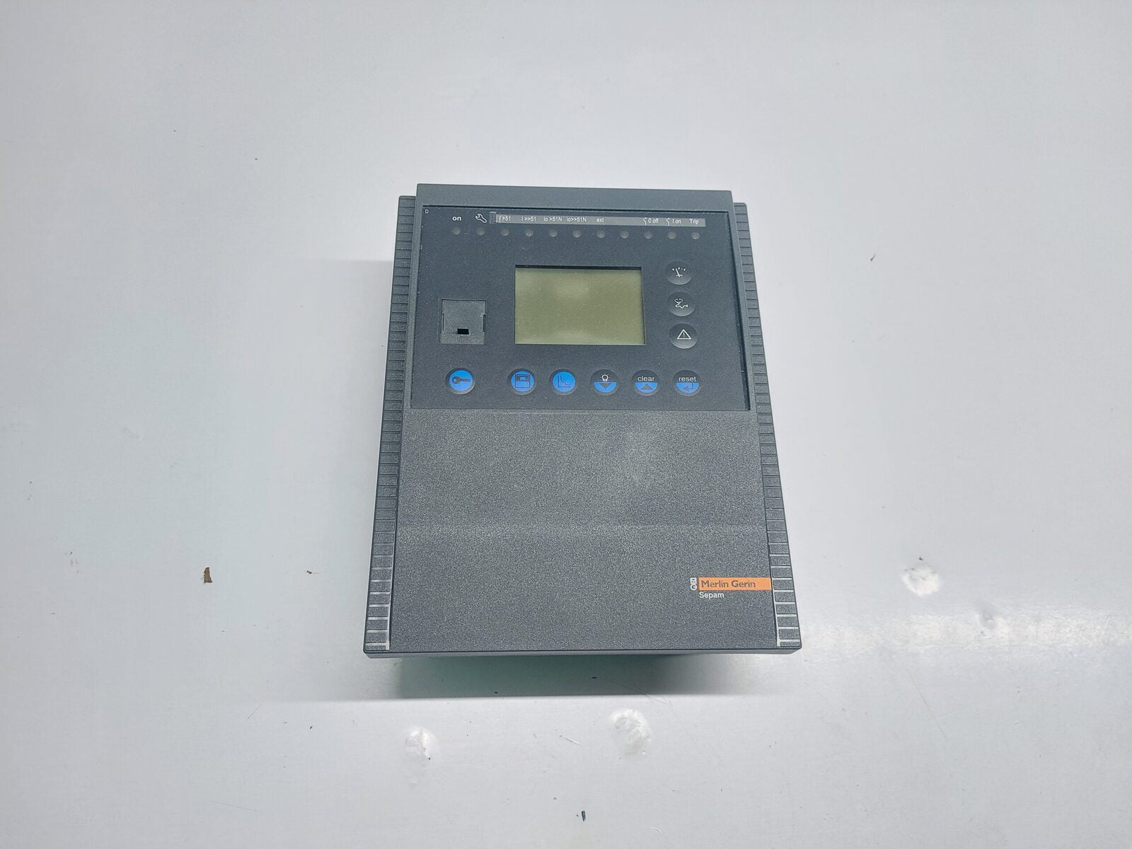 MERLIN GERIN SCHNEIDER ELECTRIC SEPAM 59601 BASE UNIT