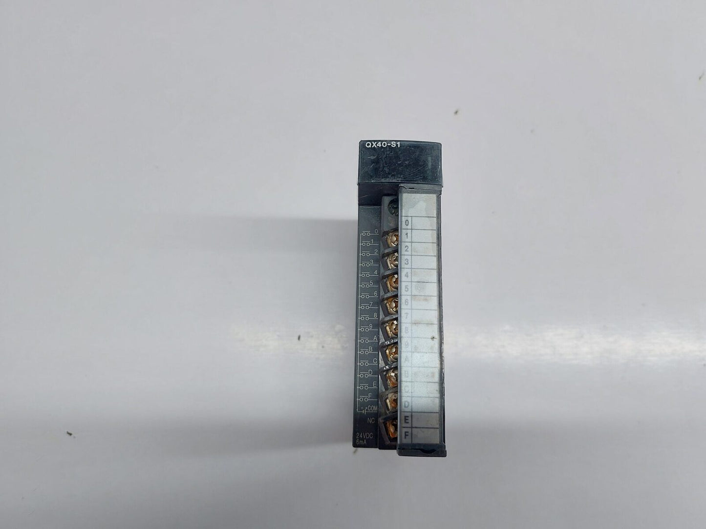 MITSUBISHI ELECTRIC MELSEC-Q QX40-S1 DIGITAL INPUT MODULE 24VDC 6MA