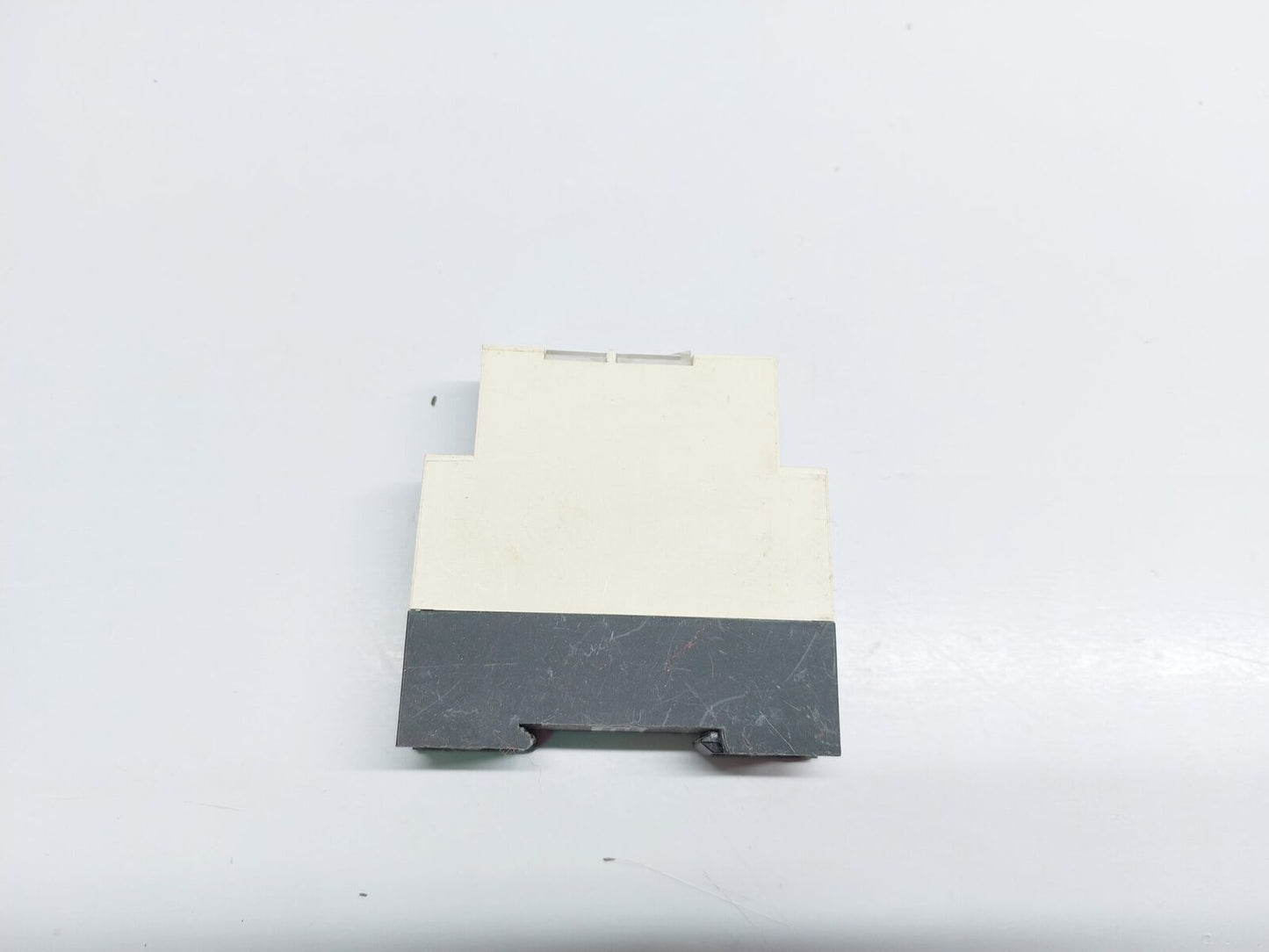 SCHNEIDER ELECTRIC TELEMECANIQUE RE7TL11BU TIME DELAY RELAY 0.05S-300H