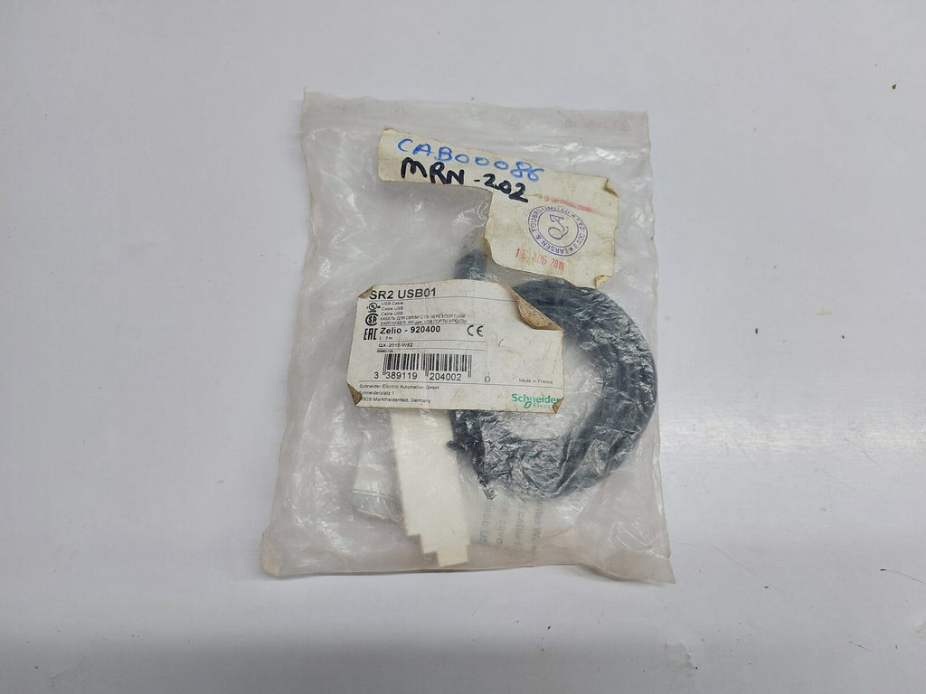 SCHNEIDER ELECTRIC SR2 USB01 USB PROGRAMMABLE CABLE ZELIO-920400