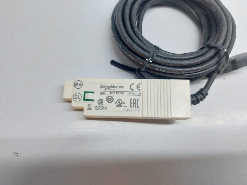 SCHNEIDER ELECTRIC SR2 USB01 USB PROGRAMMABLE CABLE ZELIO-920400