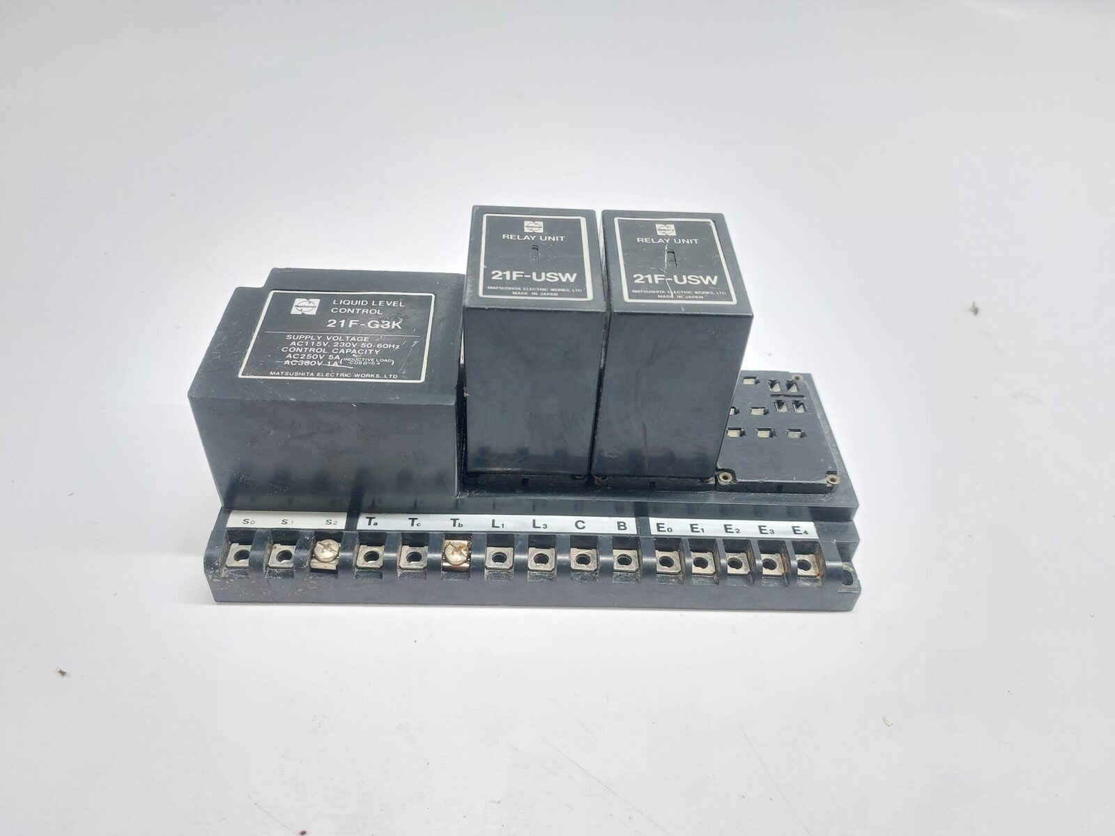 MATSUSHITA ELECTRIC 21F-G3K LIQUID LEVEL CONTROL WITH 21F-USW RELAY UNIT