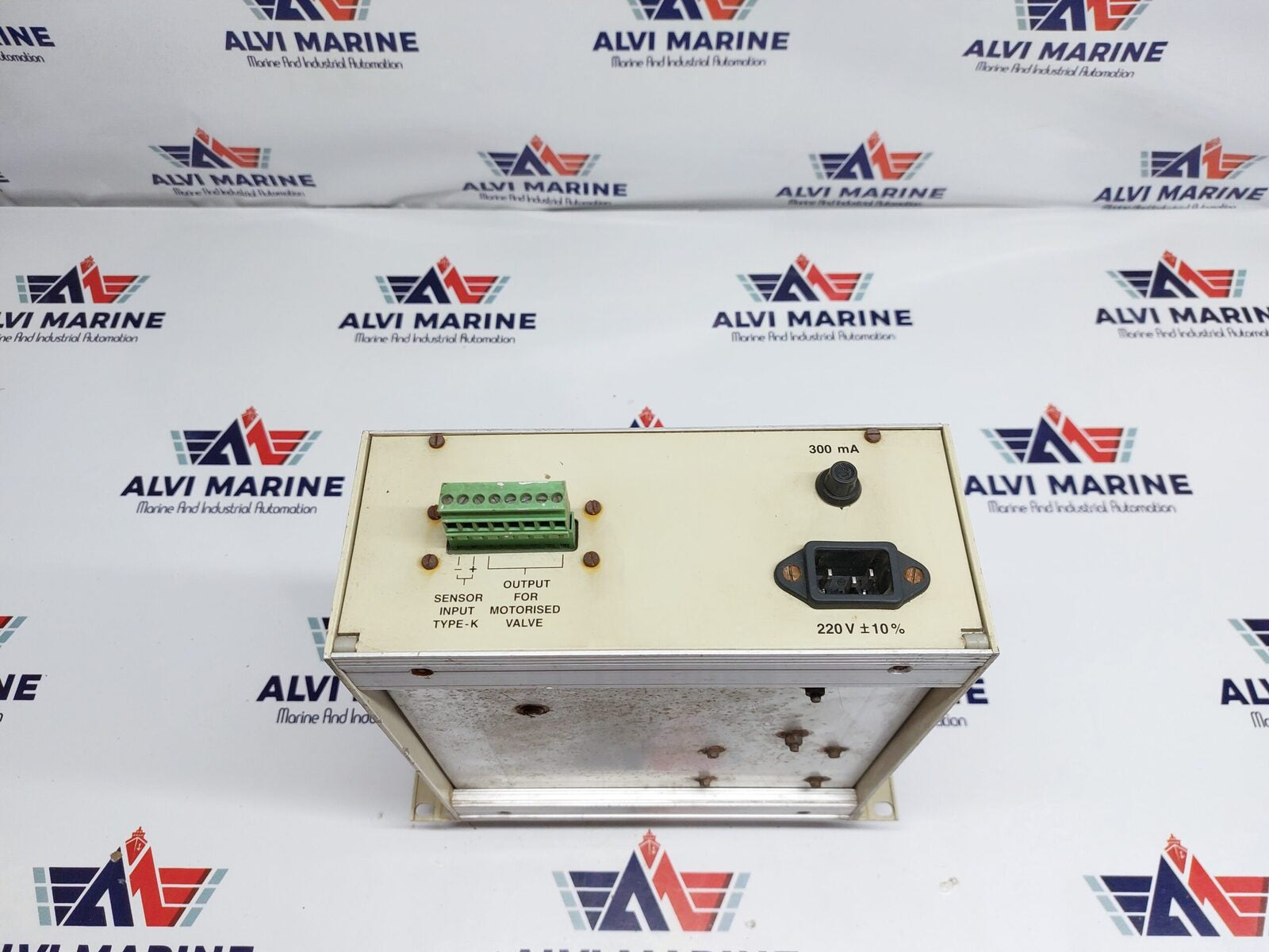 DYNALEC CONTROLS NC2438 TEMPERATUR INDICATING CONTROLLER