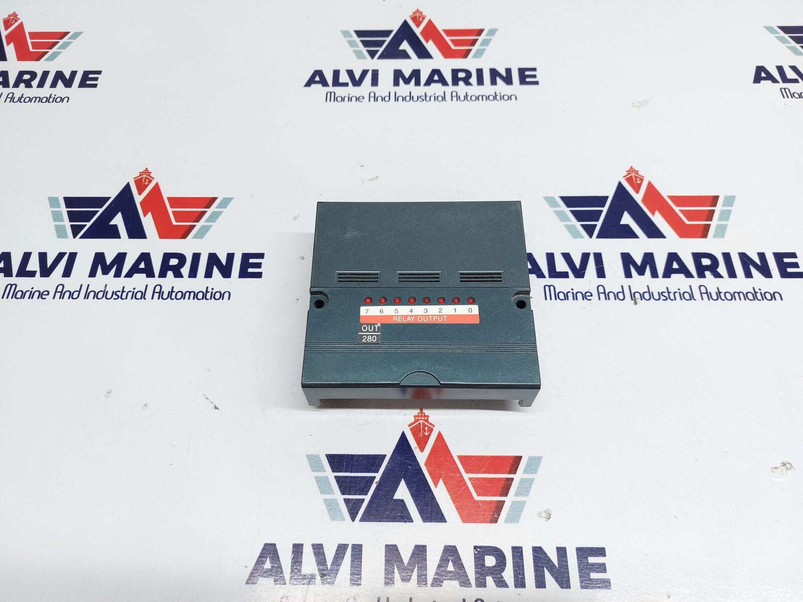 IDEC PFJ-T081U RELAY OUTPUT UNIT