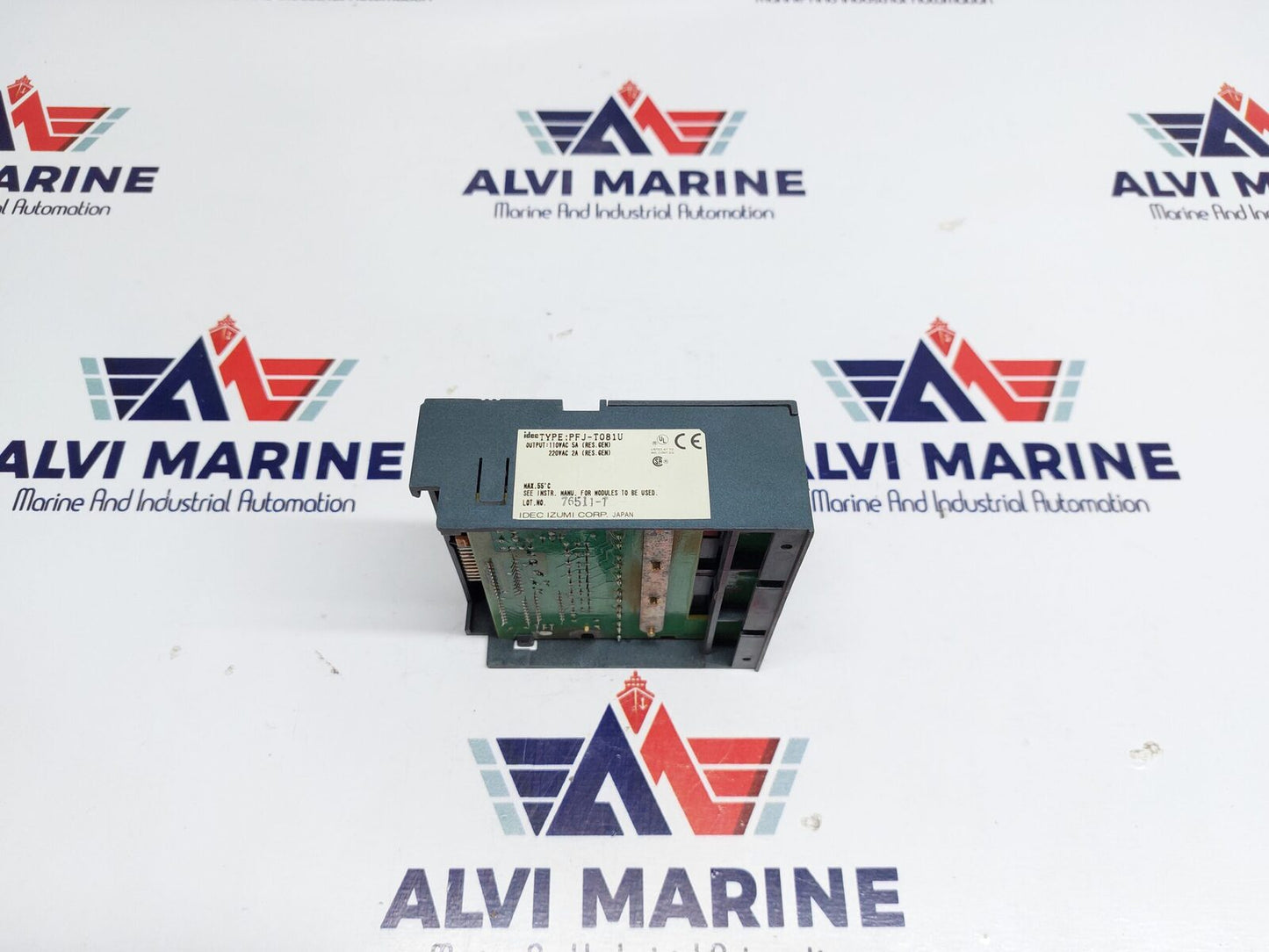 IDEC PFJ-T081U RELAY OUTPUT UNIT