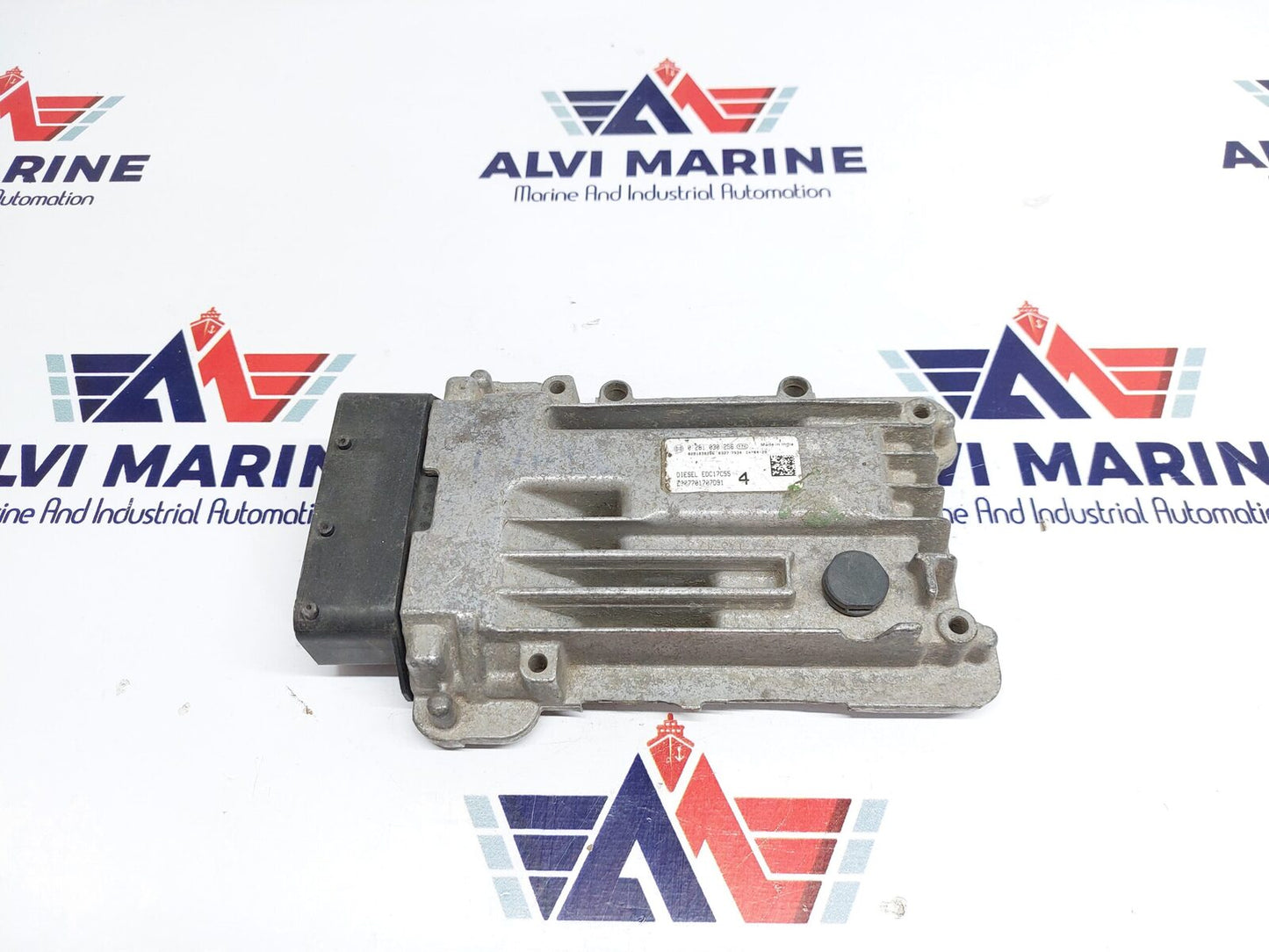 EDC17C55 DIESEL ENGINE CONTROL UNIT 0 281 030 256