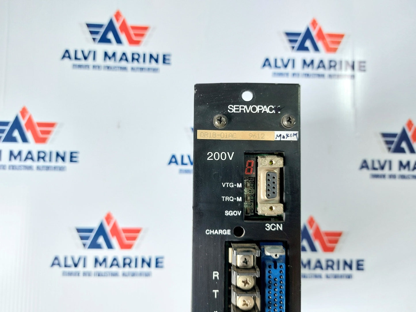 YASKAWA DR1B-01AC SERVOPACK