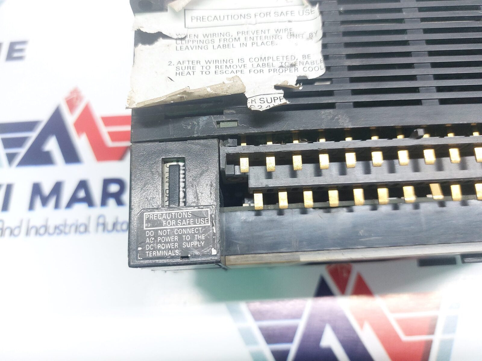 OMRON SYSMAC CP1H-Y20DT-D PROGRAMMABLE CONTROLLER