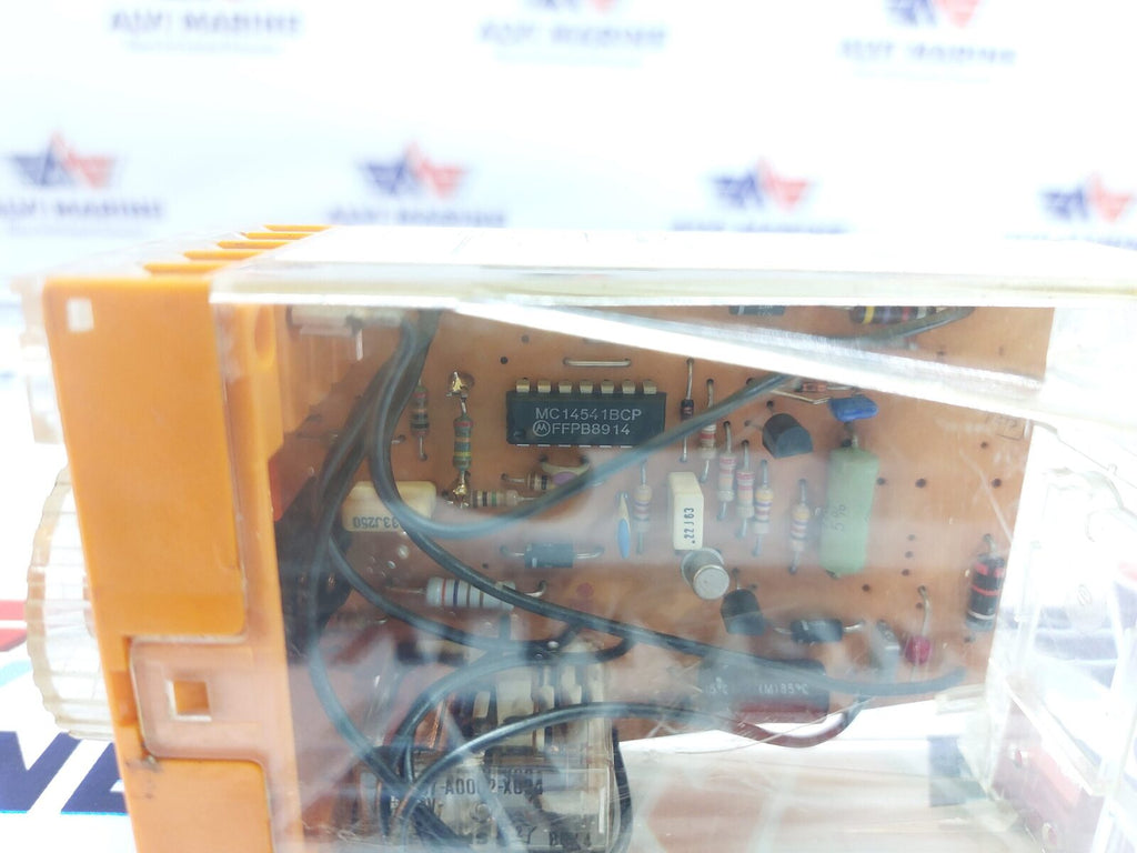 SCHLEICHER SZT 320 TIME RELAY 05701244-433 099