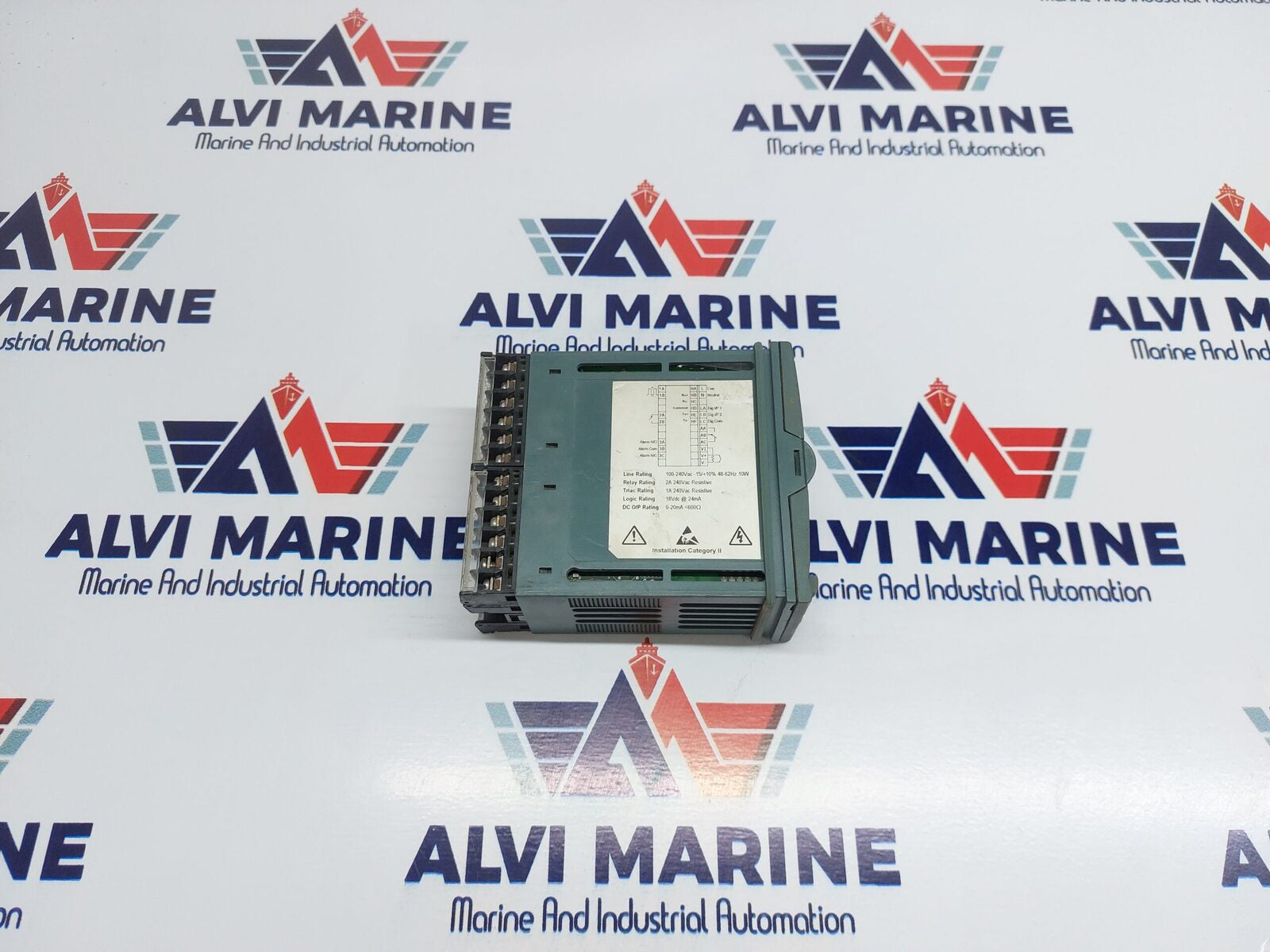 EUROTHERM 2208E TEMPERATURE CONTROLLER