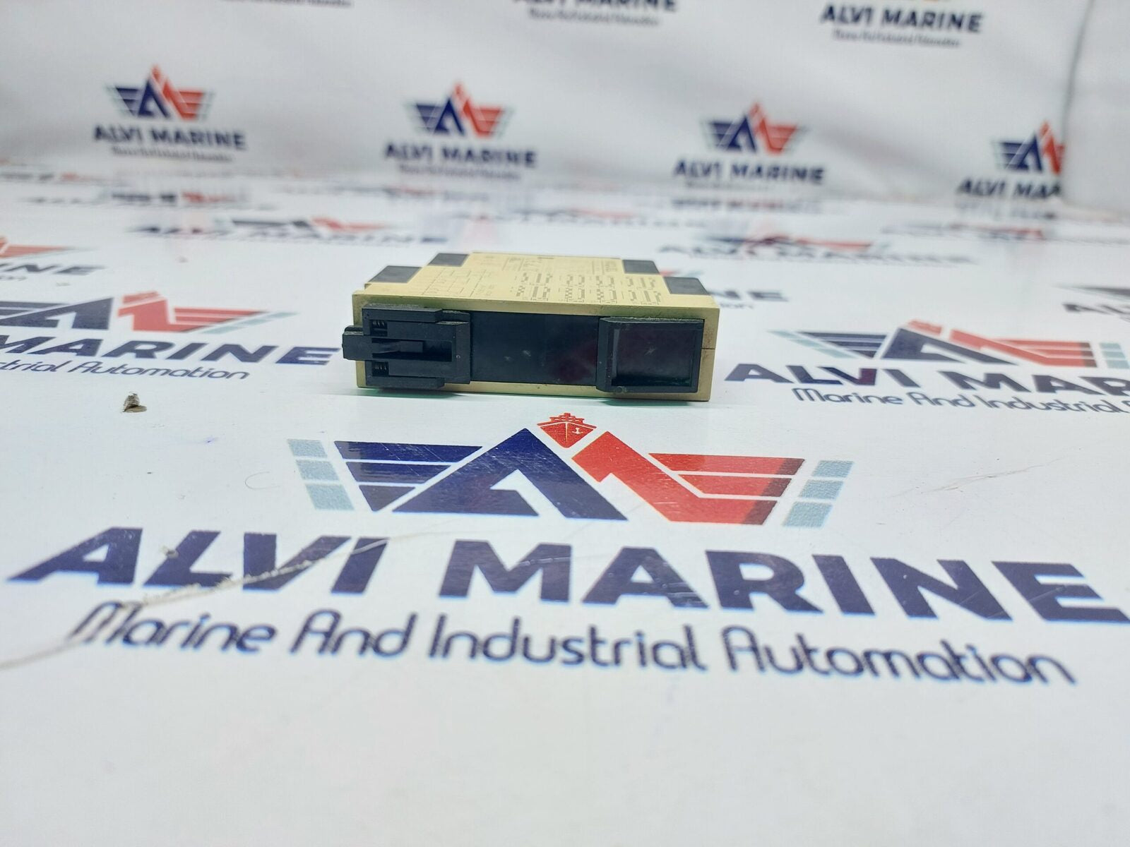 HIQUEL TM 21 MULTI VOLTAGEFUNCTION RELAY