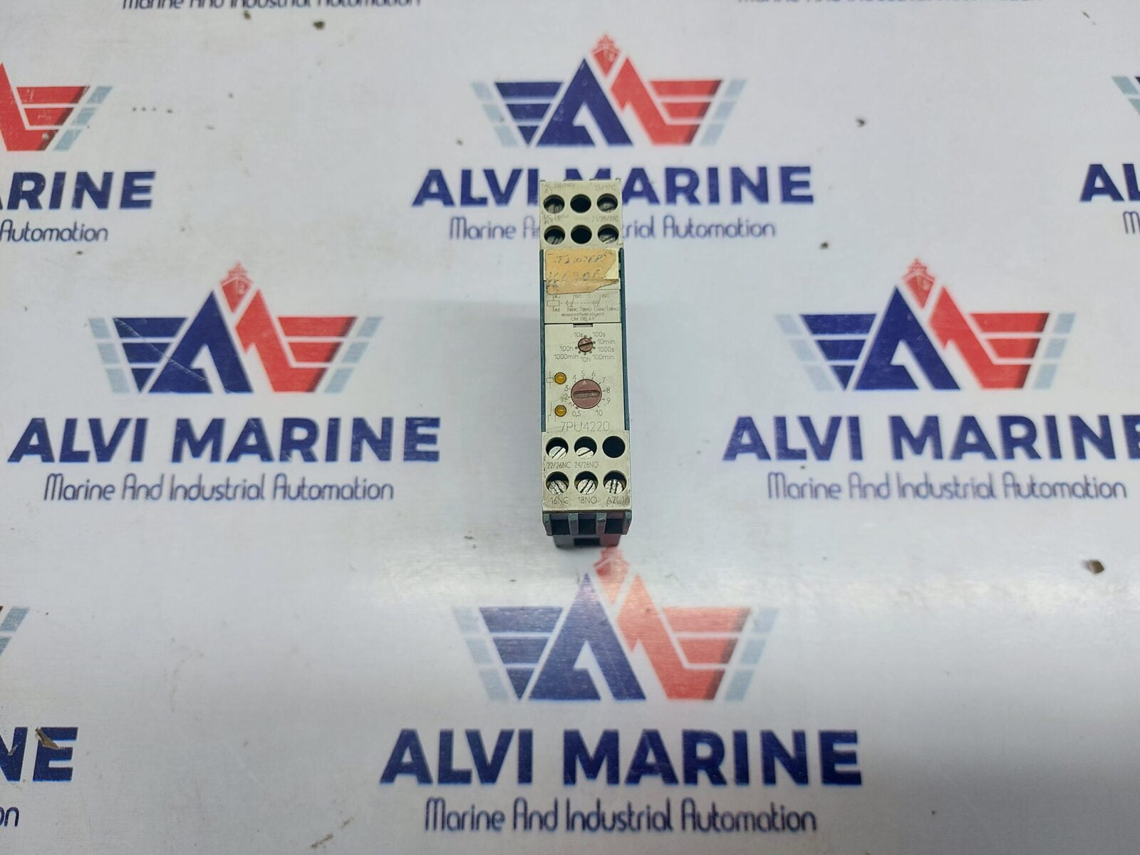 SIEMENS 7PU4200-2BN20 TIME RELAY