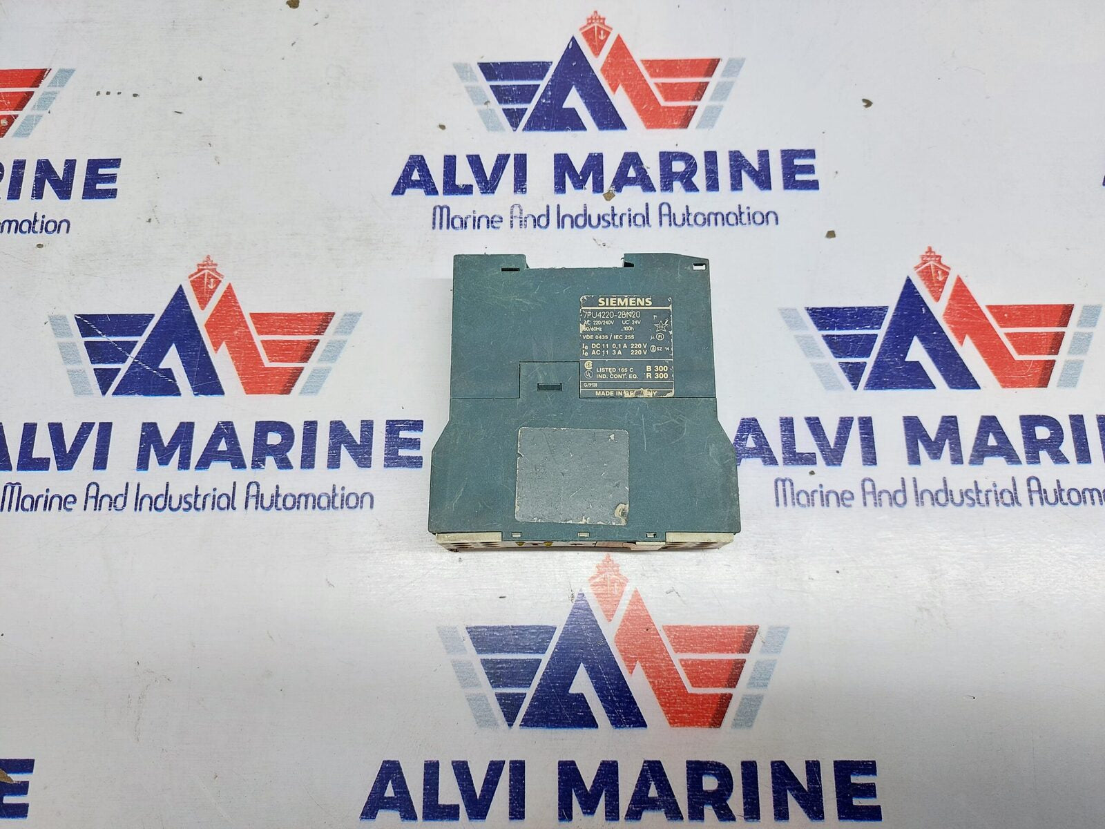 SIEMENS 7PU4200-2BN20 TIME RELAY