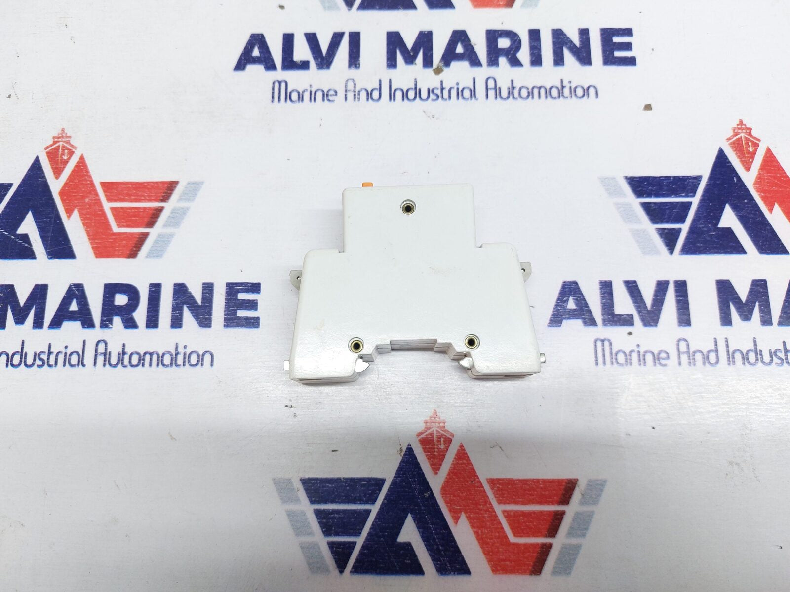 SCHUPA NFS-2W CONTACT RELAY 220V