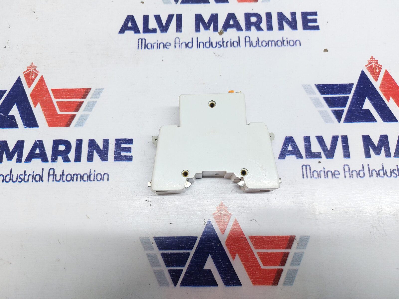 SCHUPA NFS-2W CONTACT RELAY 220V