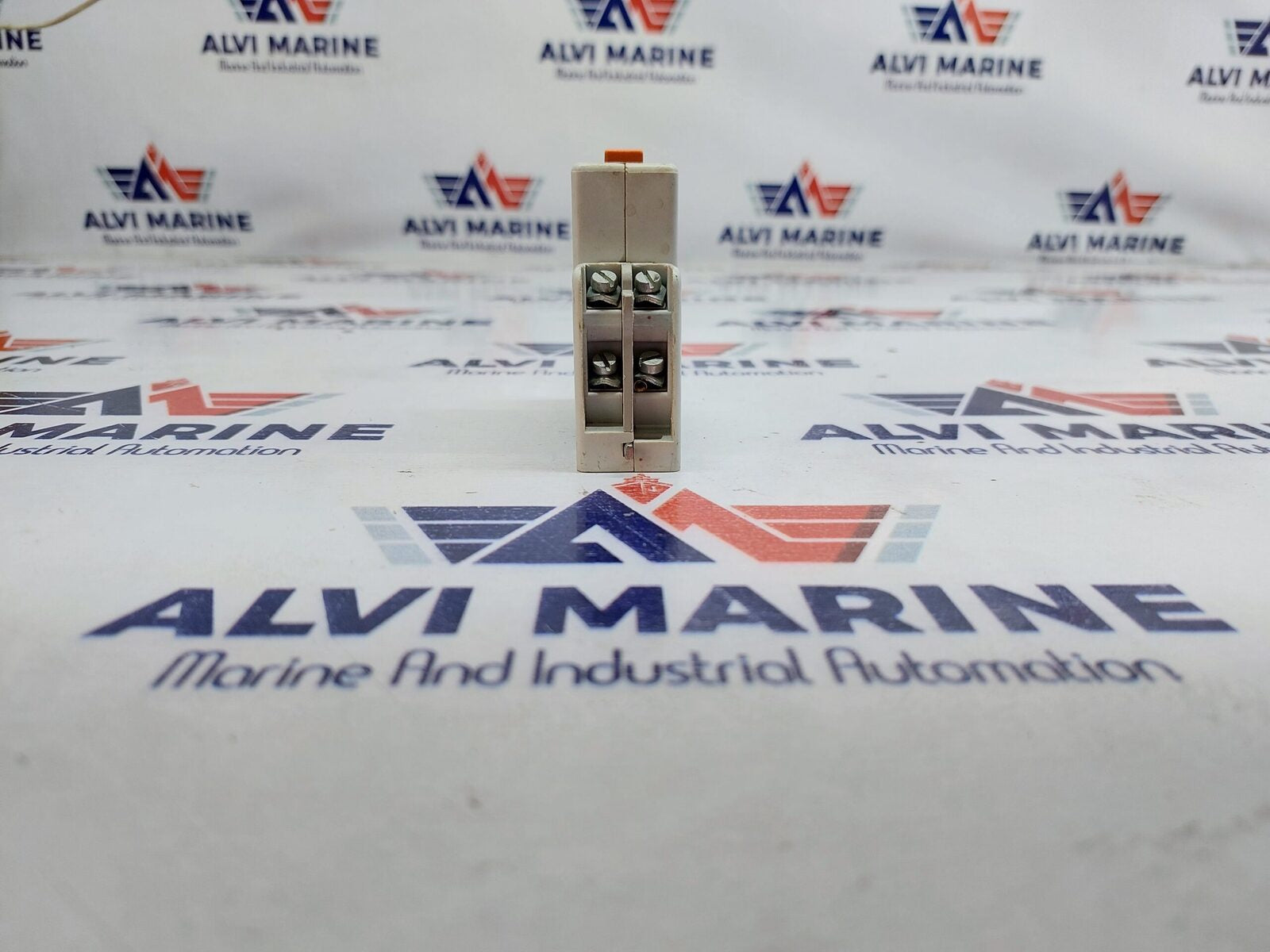SCHUPA NFS-2W CONTACT RELAY 220V