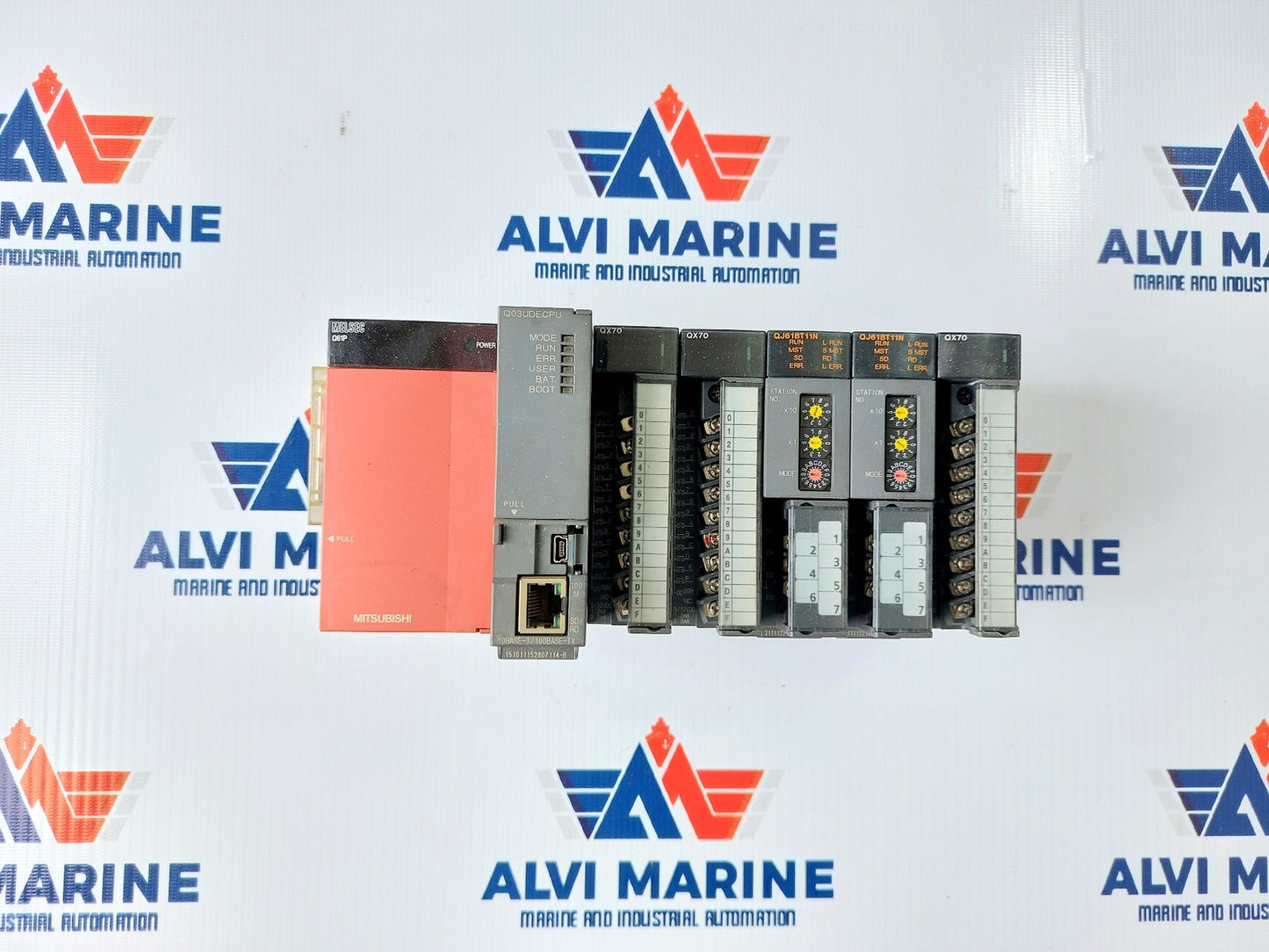 MITSUBISHI MELSEC Q61P Q03UDECPU QX70 QJ61BT11N PLC RACK Q38B (2)