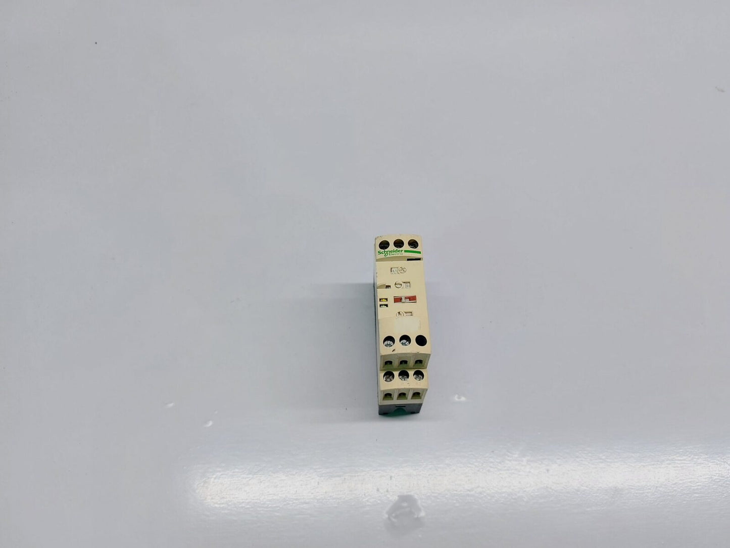 SCHNEIDER ELECTRIC RM4LA32MW LIQUID LEVEL CONTROL RELAY 0.1S-10S