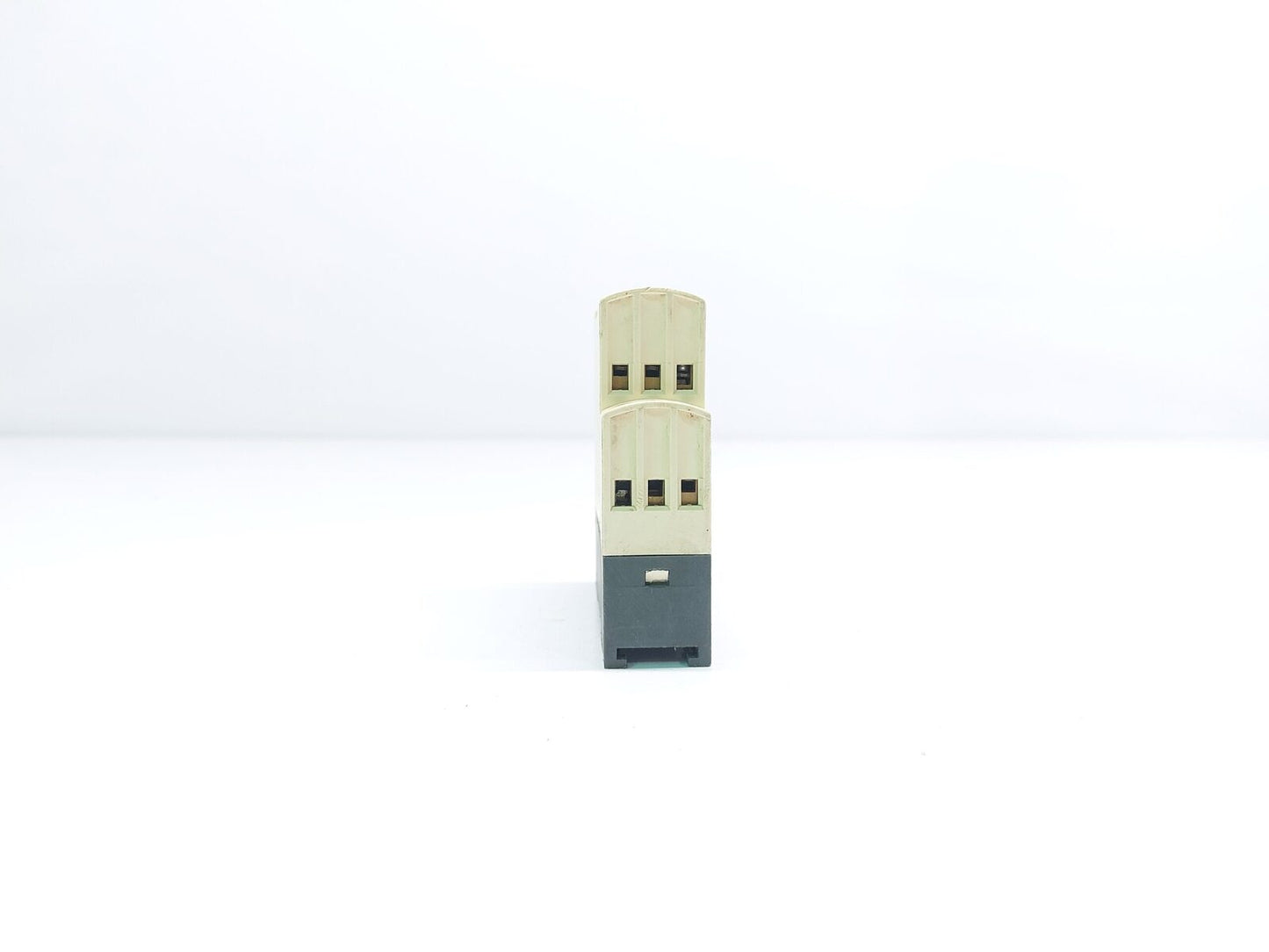SCHNEIDER ELECTRIC RM4LA32MW LIQUID LEVEL CONTROL RELAY 0.1S-10S