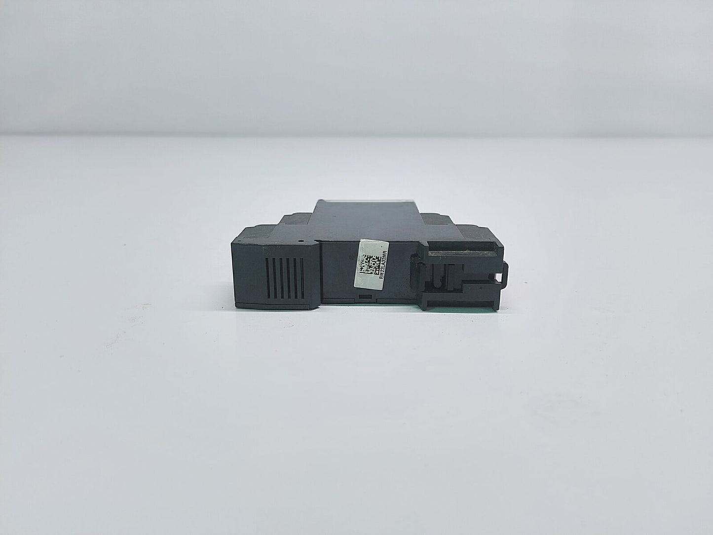 TELEMECANIQUE RM22LA32MR LEVEL MONITORING RELAY