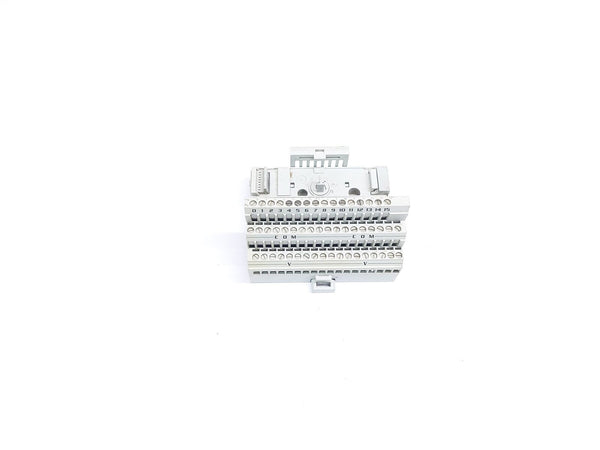 ALLEN-BRADLEY 1794 -TB3 TERMINAL BASE 125VDC/AC50/60HZ