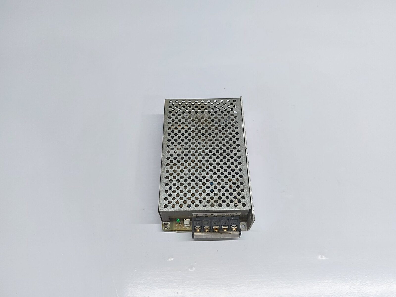 OMRON S82J-6524 S82J-6524 POWER SUPPLY 24V 1A