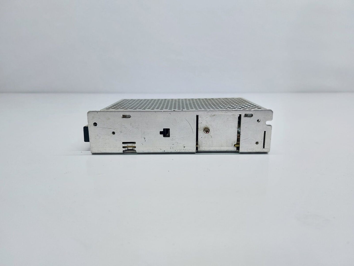 OMRON S82J-6524 S82J-6524 POWER SUPPLY 24V 1A