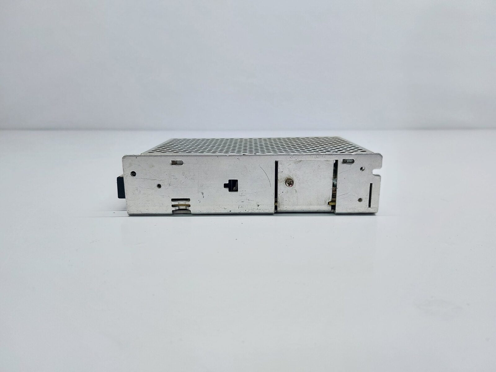 OMRON S82J-6524 S82J-6524 POWER SUPPLY 24V 1A