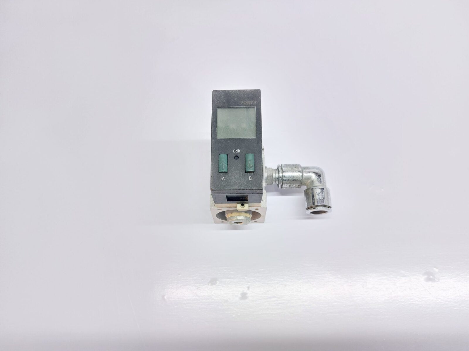 FESTO SDE1-D10-G2-MS4-C-PU-M8 PRESSURE SENSOR